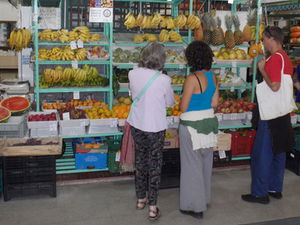 Curitiba market 2.jpg