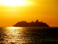 Palermo Rambla passenger ship in sunset.jpg